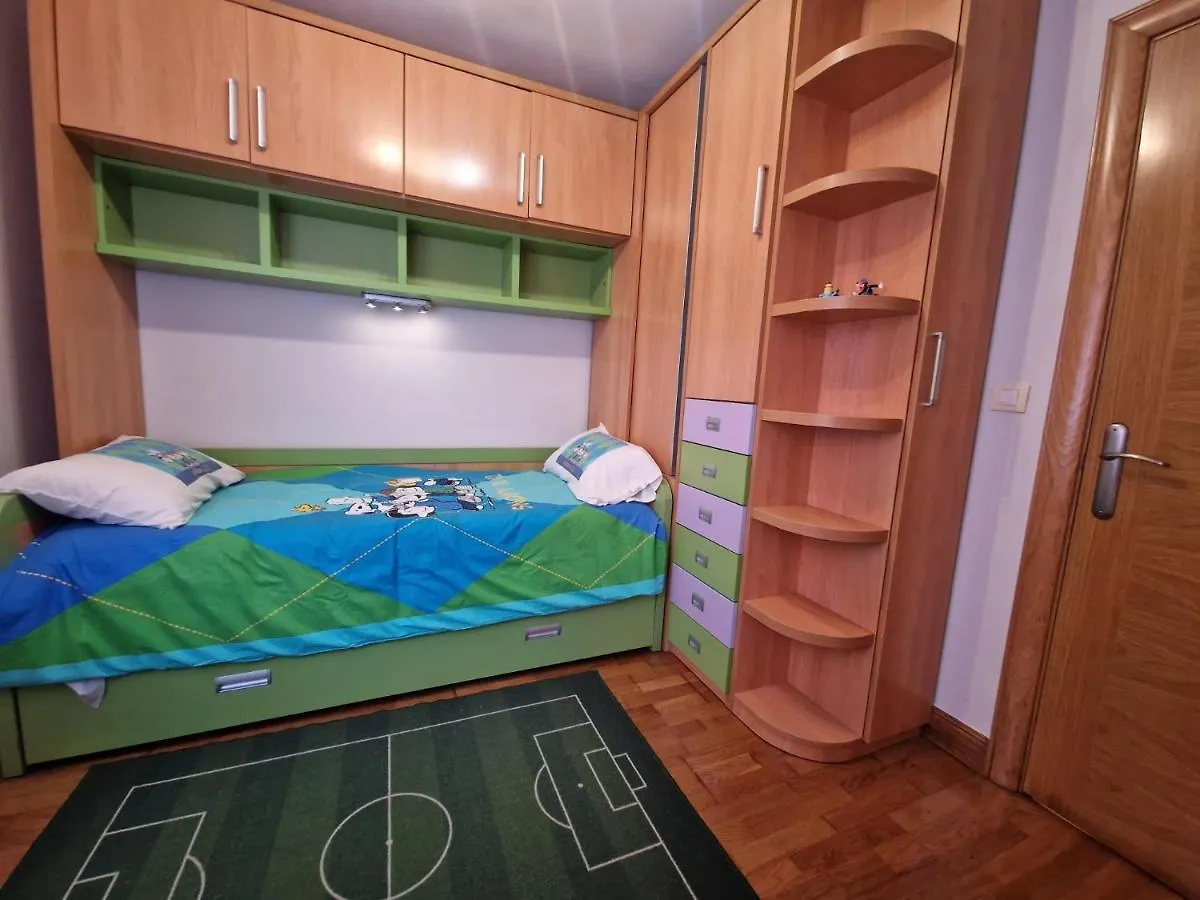 Family Apartment / Apartamento Familiar Getxo 0*,  Spain