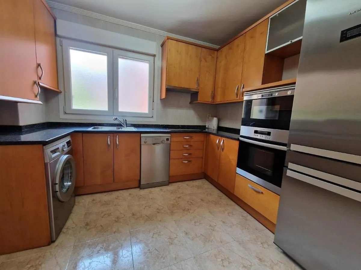 Family Apartment / Apartamento Familiar 格乔